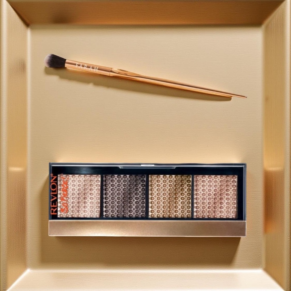 Revlon Eyeshadow Palette & Farah Tapered Eyeshadow Brush